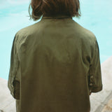 I leave here by the pool: Seaweed green